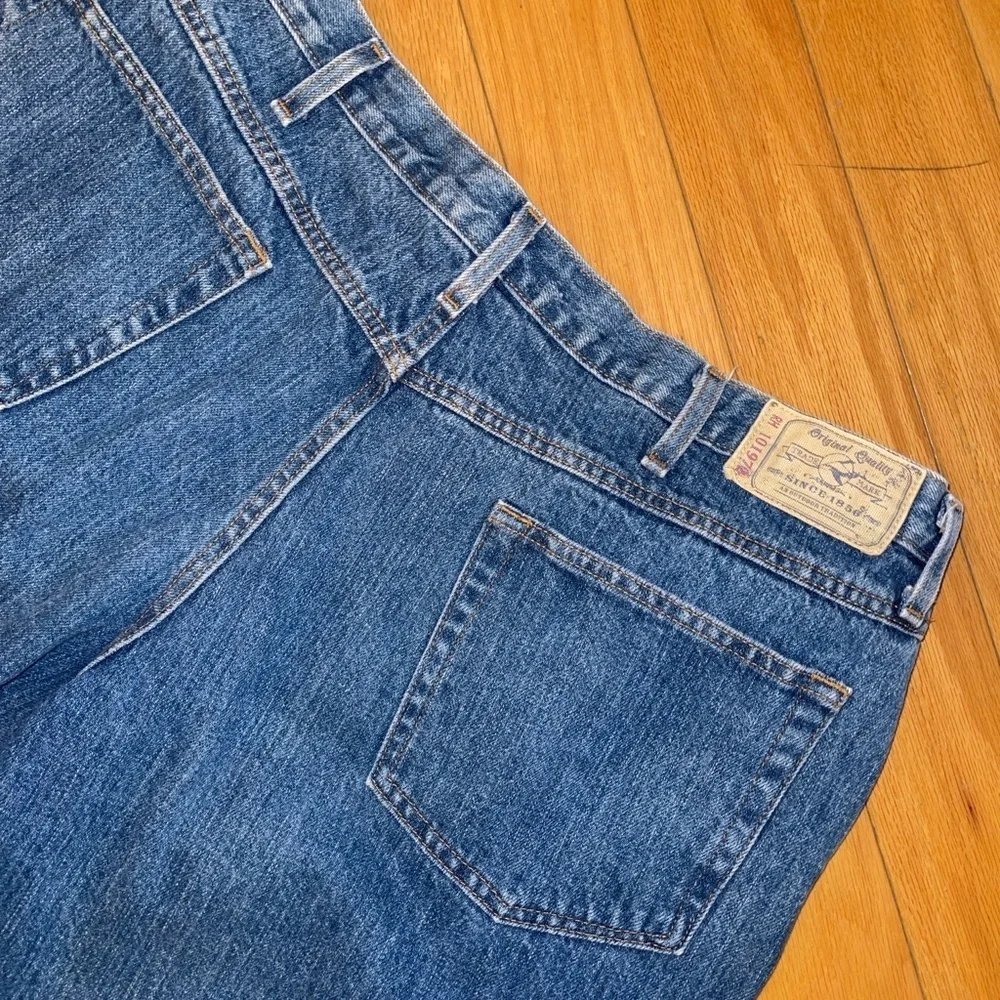 RedHead Relaxed Fit Blue Jeans